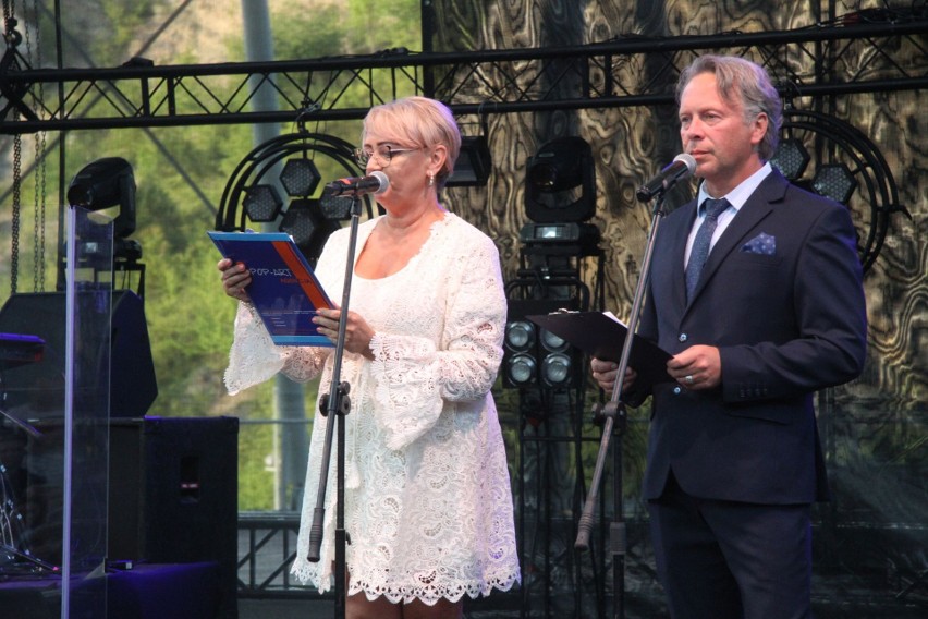 Wielki koncert charytatywny na Kadzielni w Kielcach. Chore onkologicznie dzieci otrzymały wspaniałe prezenty