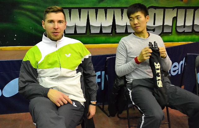 Bartosz Such w zwycięskim meczu grał mocno przeziębiony, a Huang Sheng Sheng nabawił sie urazu nogi. Teraz obaj czują się bardzo dobrze