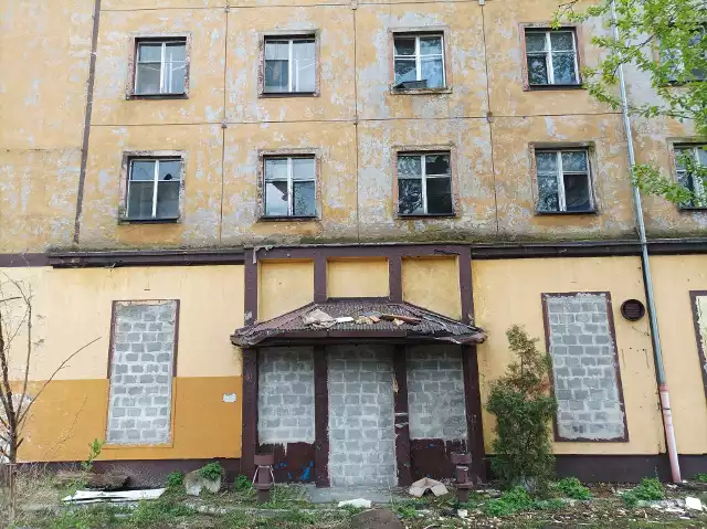 Kiedyś hotel w Mysłowicach. Dziś budynek obraca się w ruinę. Zobacz zdjęcia
