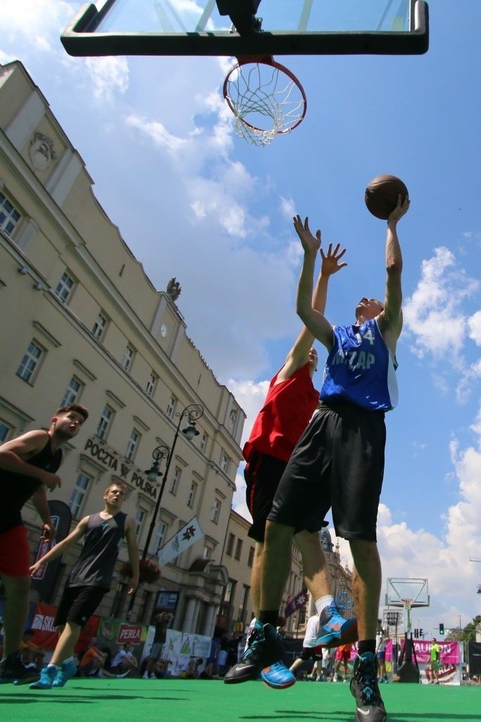 LBN Street Festival: Grali w koszykówkę na placu Litewskim (ZDJĘCIA, VIDEO)