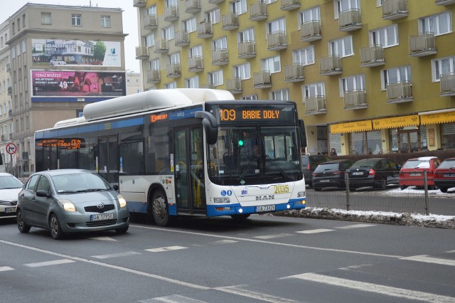 Kierowcy komunikacji miejskiej w Gdyni nadal nie otrzymali jasnych deklaracji od przedstawicieli władz miasta w sprawie podwyżek płac.