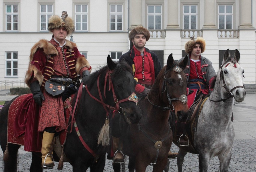 Parada rycerska wraz z pojedynkami pieszych i konnych na szable w Radomiu