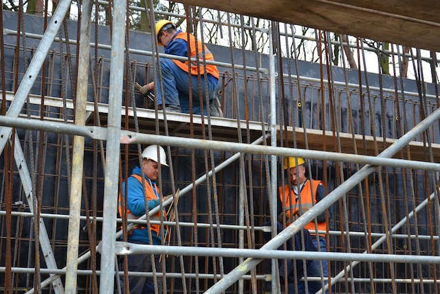 Remont trybun stadionu żużlowego GKM Grudziądz przebiega jak na razie bez żadnych zakłóceń i problemów