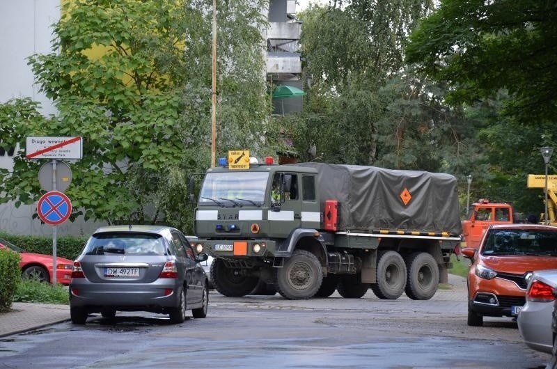 Półtonowa bomba lotnicza na Popowicach. 250 osób ewakuowanych (ZDJĘCIA)