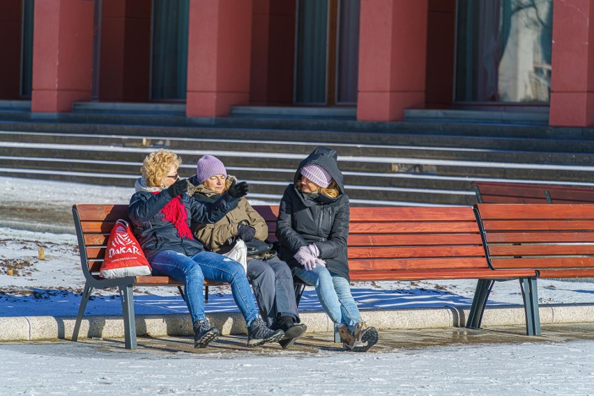 Turyście chętnie spędzają pierwsze dni ferii zimowych 2022 w...