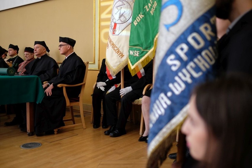 Andrzej Byrt z doktoratem honoris causa UEP