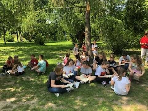 Szkoła Podstawowa nr 1 w Sandomierzu po raz trzeci brała udział w akcji „Jak nie czytam, jak czytam”.
