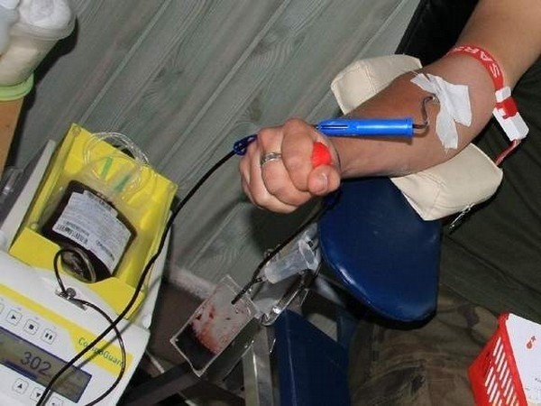 Podczas akcji &#8222;Zbieramy krew dla Polski&#8221; mieszkańcy Międzyrzecza i Skwierzyny oddali 13,5 litra krwi.