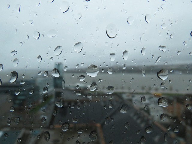 Dziś deszczowa pogoda, możliwe też przelotne burze