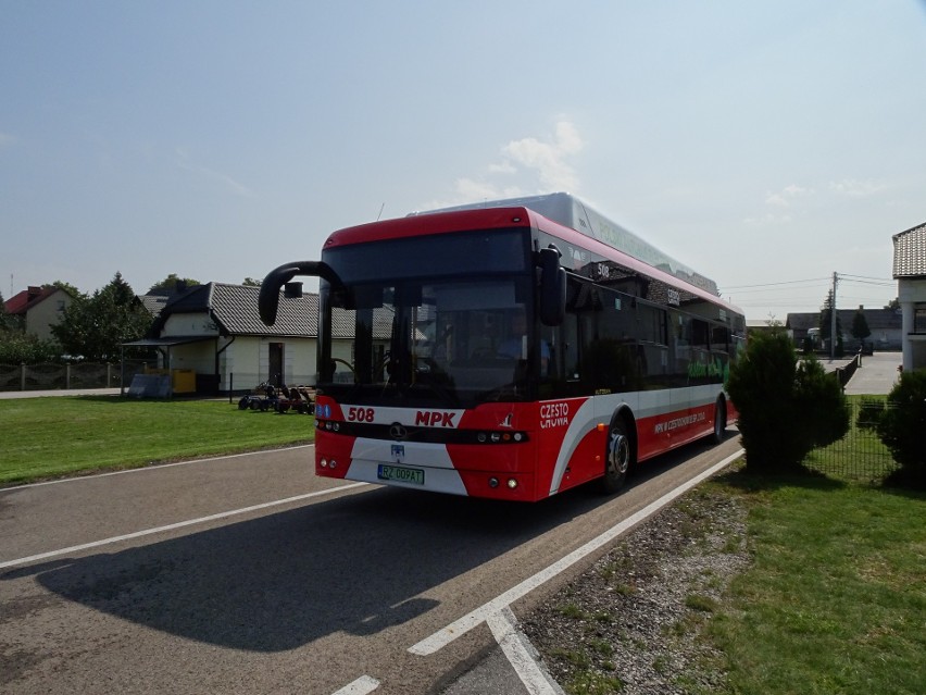 Kierowcy autobusów MPK w Częstochowie trenują jazdę na...