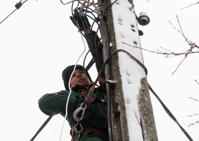 Energetycy nie nadążają z usuwaniem awarii energetycznych