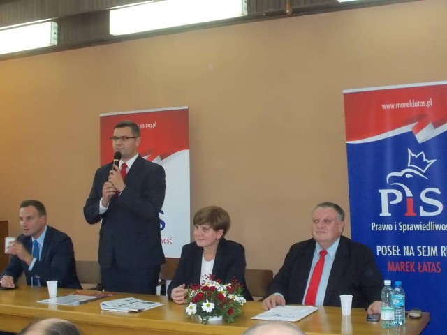 Na starcie kampanii PiS w powiecie Jarosława Szlachetkę wsparli parlamentarzyści