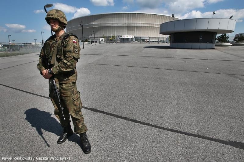 Wielkie ćwiczenia wojskowe na Stadionie Miejskim. Ewakuowano 3000 osób (FILM, ZDJĘCIA)