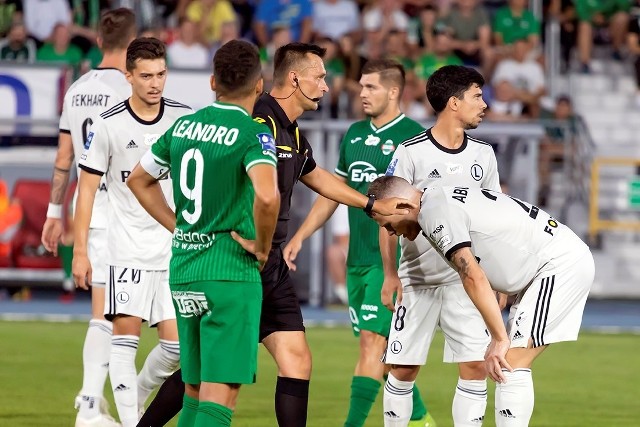 Fragment meczu, Radomiak - Legia, który rozegrano w Radomiu.