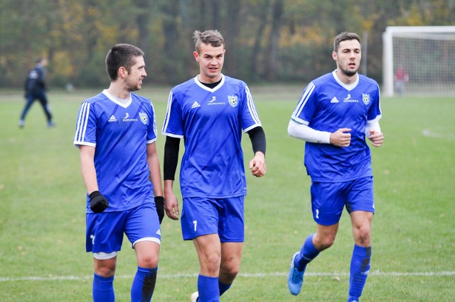 Piłkarze z Krapkowic w sobotę wygrali 3-2 z KS-em Krasiejów.