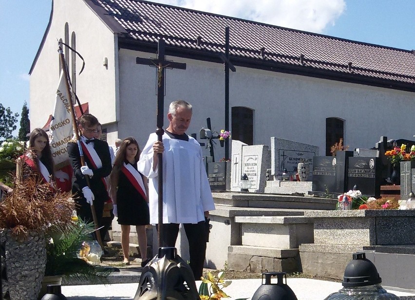 W pogrzebie Piotra Raczyńskiego wzięli udział rodzina i...
