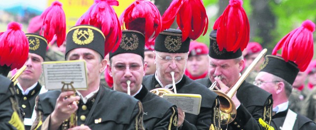 System emerytalny ciągną na dno górnicy , ale nad każdym środowiskiem prędzej czy później zapanuje ekonomia - twierdzili goście Europejskiego Kongresu Gospodarczego w Katowicach