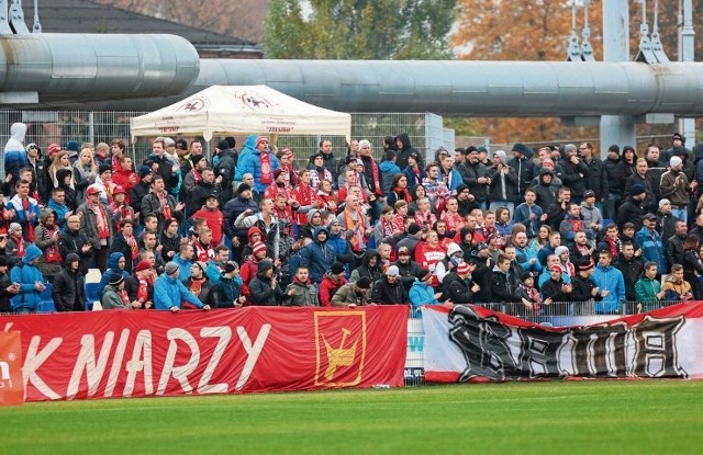 Widzew wreszcie może zacząć zarabiać na swoich kibicach. Wiosną będzie miał większy stadion, a już uruchomił oficjalny sklep