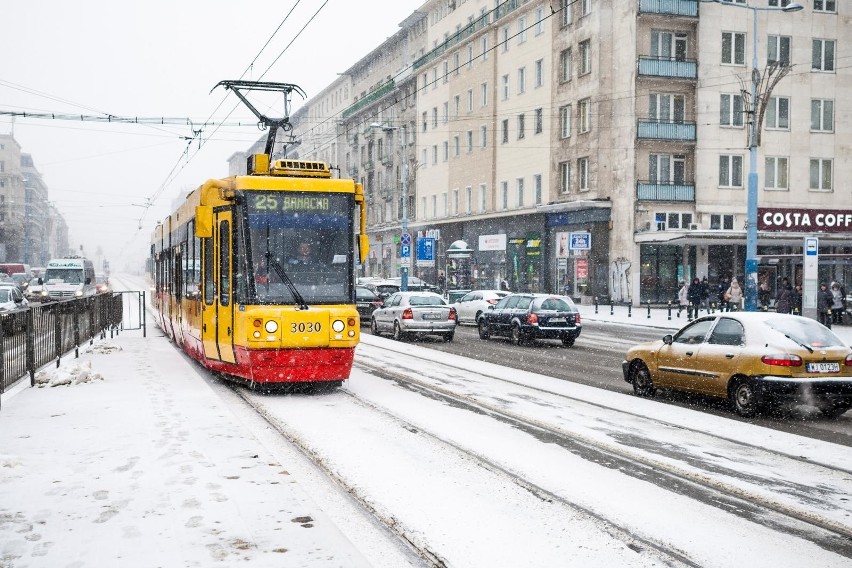 08.01.2019 warszawa centrum warszawa w sniegu snieg zima...