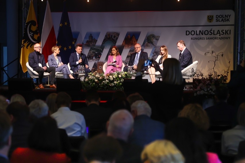 Rząd polski przekazał miliard złotych dla Dolnego Śląska. Trafią do beneficjentów środków unijnych: samorządów, trzeciego sektora i biznesu
