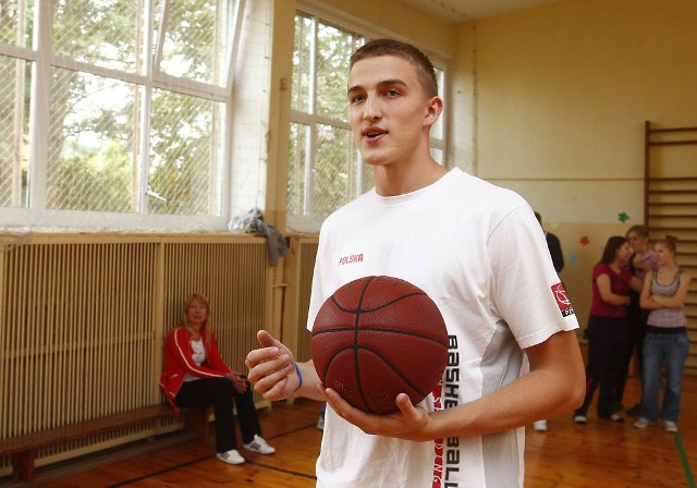 Tomasz Gielo walczy o angaż w NBA.