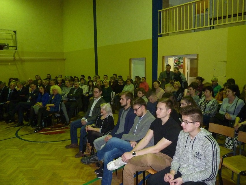 Nie będzie gimnastyki korekcyjnej w III Liceum Ogólnokształcącym w Starachowicach