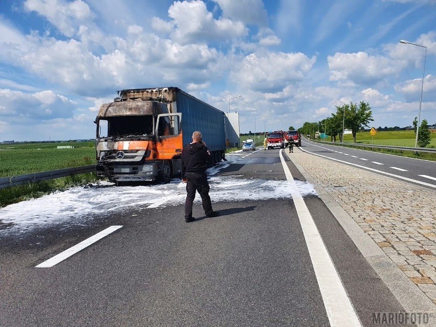 Kierowca samochodu ciężarowego szczęśliwie nie odniósł...