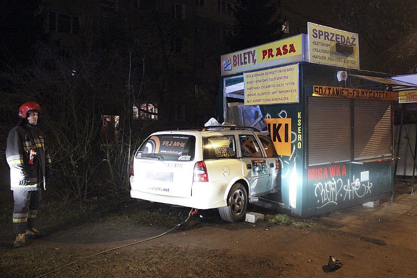 W wypadku taksówki na Lutomierskiej ranne zostały 4 osoby