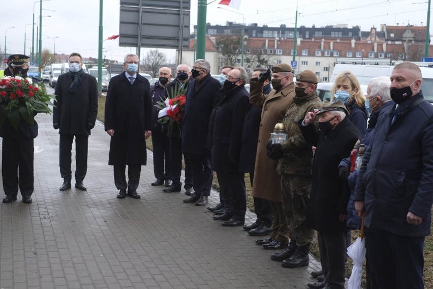 Akcja Bollwerk została przeprowadzona w nocy z 20 na 21...