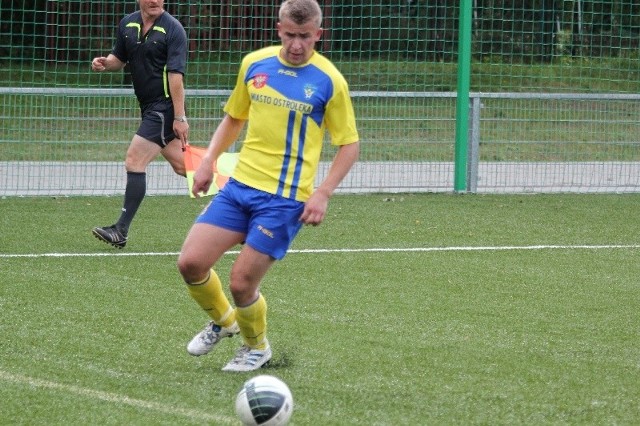 Szymon Nowak strzelił jedną z bramek dla ostrołęckiej Korony HiD.