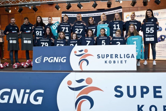 Prezentacja drużyny przed sezonem 2020/2021 PGNiG Superligi odbyła się na scenie Restauracji Mozaika przy Rynku Staromiejskim 14 w Koszalinie.