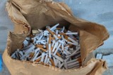 Ponad 15 tysięcy nielegalnych papierosów w jednym z mieszkań na Jakubskim Przedmieściu w Toruniu