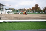 Modernizacja boiska treningowego przy Suzuki Arenie w Kielcach. Takie prace zostały już wykonane. Zobaczcie zdjęcia i wideo