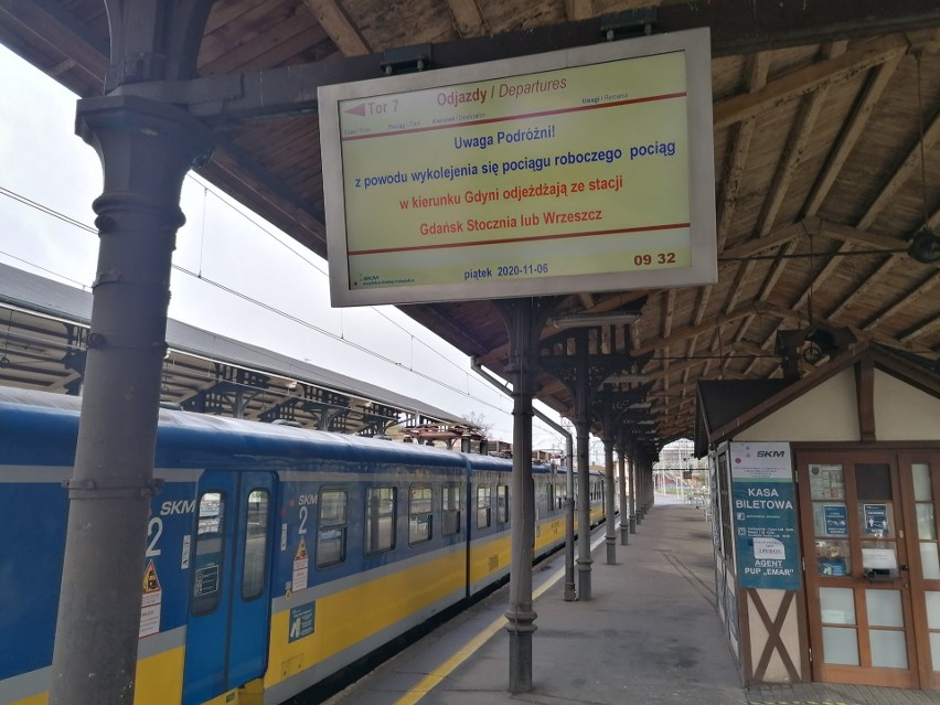 Wykolejenie pociągu na stacji Gdańsk Główny 6.11.2020 r.! Ruch SKM-ek przywrócony
