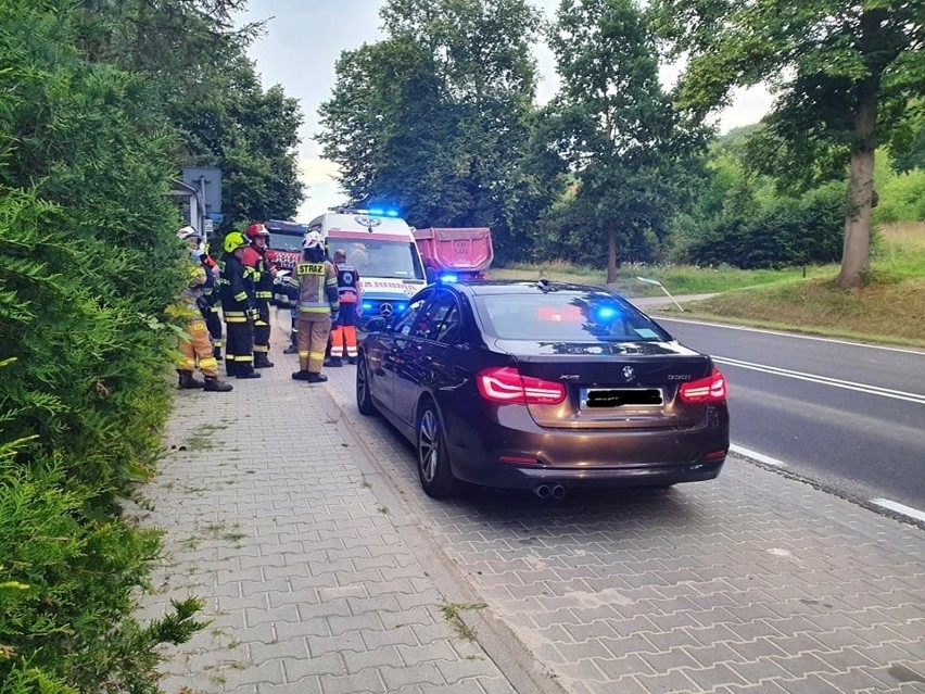 Wypadek w Kochanowie na drodze krajowej nr 79