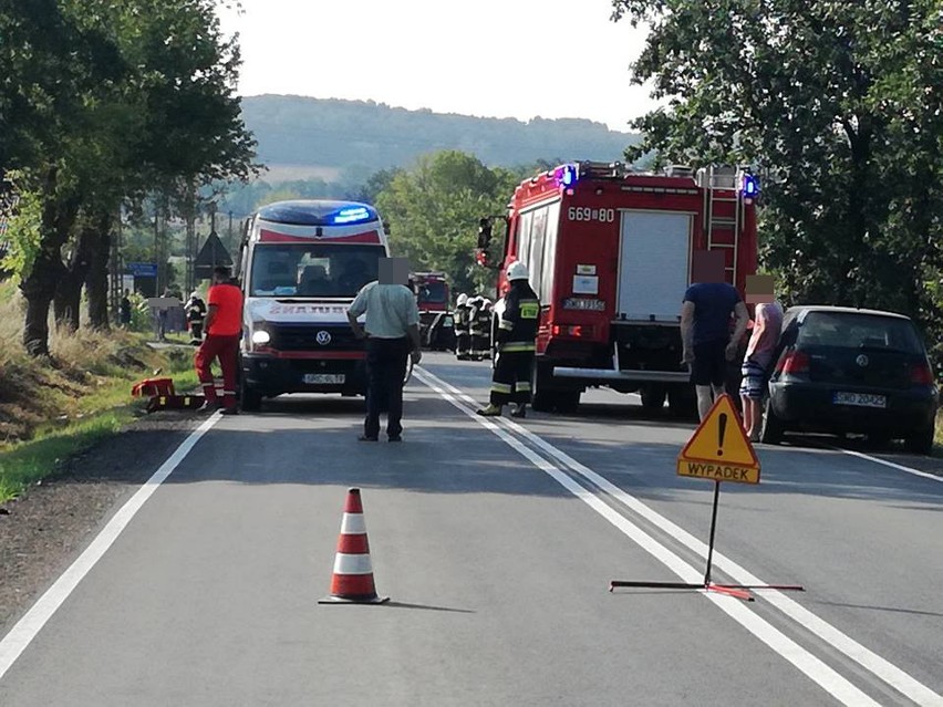 Koszmarny wypadek motocyklisty w Syryni - na miejscu śmigłowiec LPR ZDJĘCIA