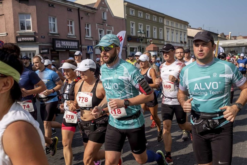 Prawie 700 osób wystartowało w czwartej edycji Półmaratonu...