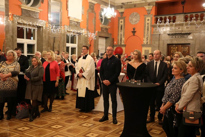 150 przedstawicieli Świętokrzyskich Organizacji Pozarządowych spotkało się na wspólnej Wigilii w Kielcach