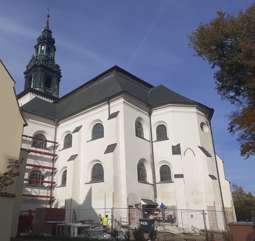 Trwa remont kościoła pw. św. Jadwigi Śląskiej w Krośnie...