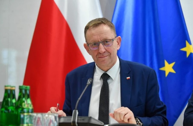 Robert Telus dla i.pl: Do Polski płynie nie tylko zboże, ale i inne produkty, które destabilizują rynek. Tak naprawdę obecnie największym problemem jest wojna na Ukrainie, która powoduje wielką destabilizację.