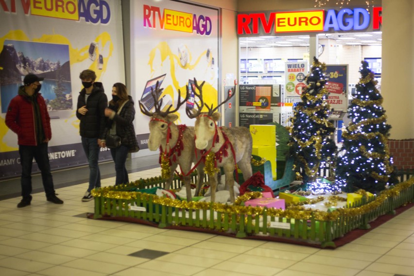 Ostatnia niedziela handlowa w tym roku. Słupszczanie na zakupach w galeriach