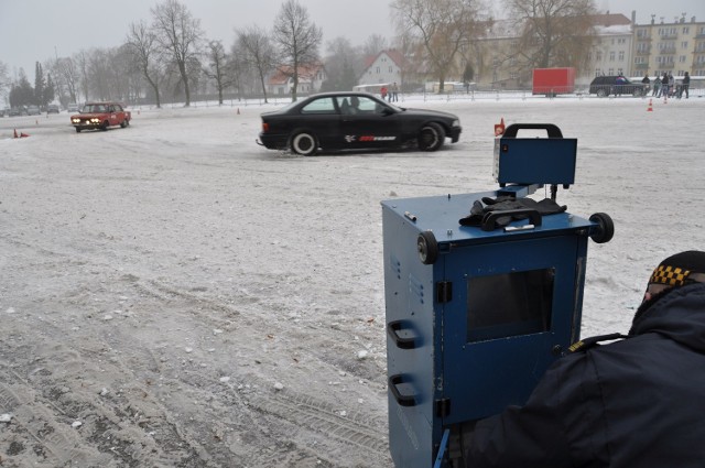 Radar SM - za raczej zdjęcie z niego - to jedna z atrakcji orkiestrowych pokazów motoryzacyjnych