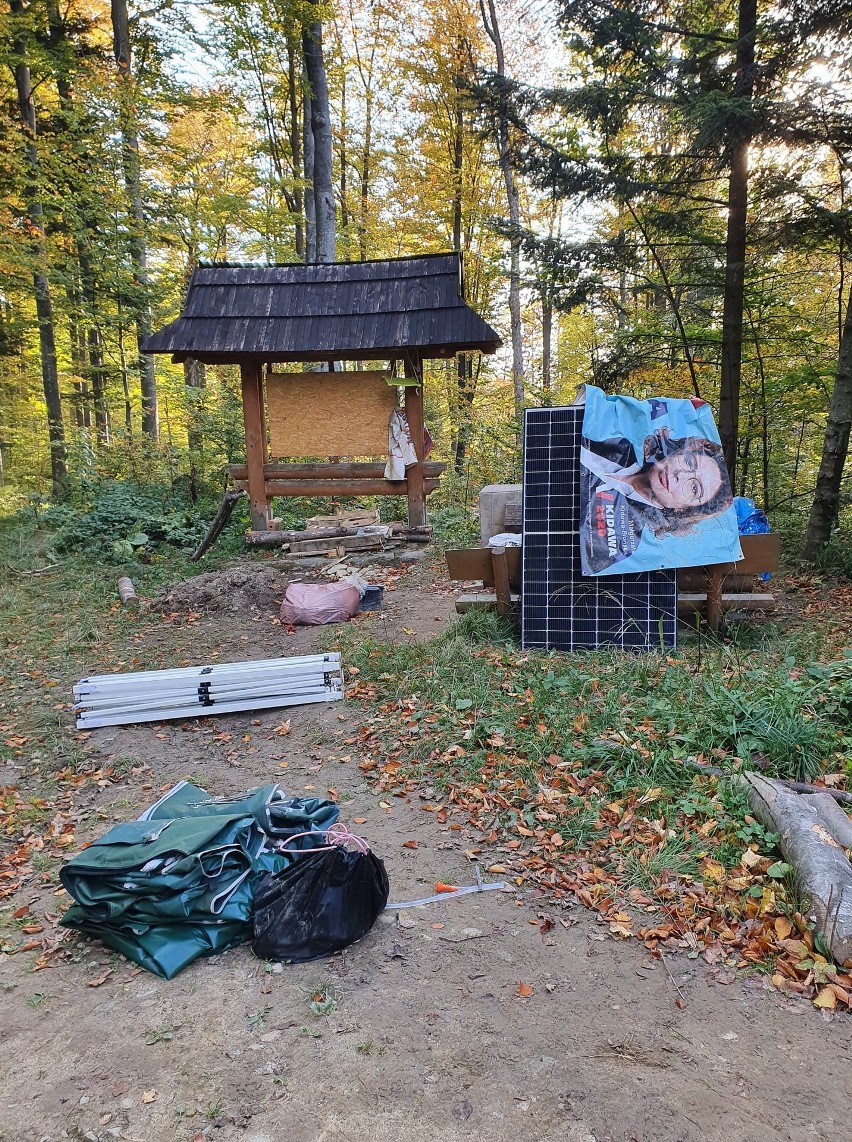 Leśnicy pokazali, co zostawiają po sobie ekolodzy protestujący w Puszczy Karpackiej [ZDJĘCIA]