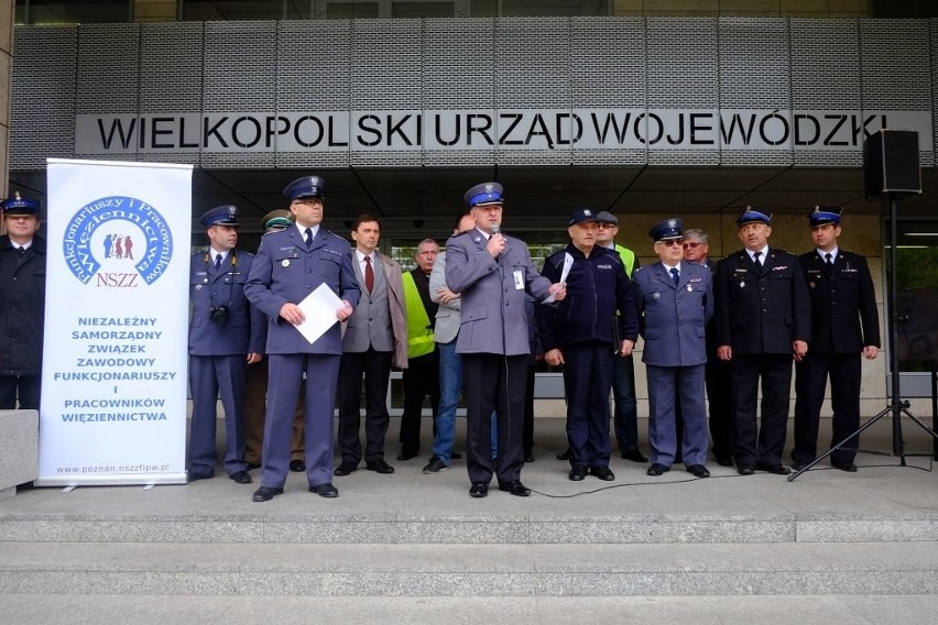 Protest służb mundurowych w Poznaniu