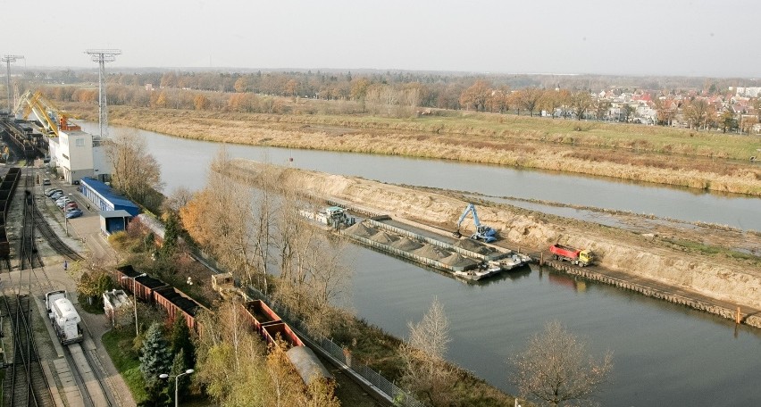 Nowy komin elektrociepłowni oczyści powietrze we Wrocławiu