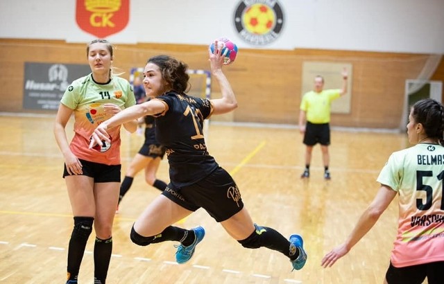 W środę Suzuki Korona Handball Kielce gra o ćwierćfinał Pucharu Polski. Na zdjęciu Michalina Pastuszka.