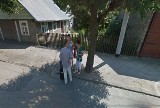 Mieszkańcy regionu "przyłapani" na zdjęciach Google Street View. Wielu nawet o tym nie wie. Złapała cię kamera? 