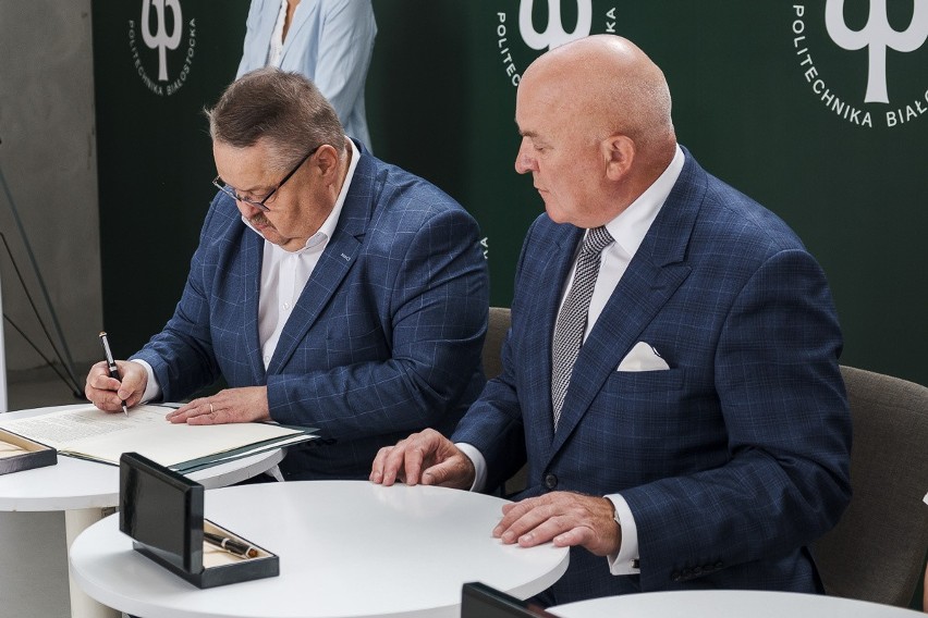 Politechnika Białostocka podpisała porozumienie ze Związkiem Gmin Wiejskich Województwa Podlaskiego. Wyszkoli kilkuset samorządowców