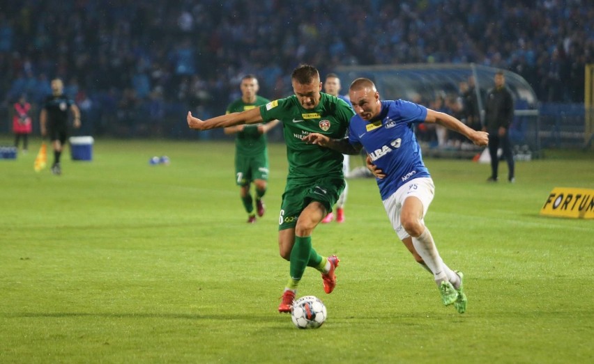 Ruch Chorzów pokonał na Cichej Puszczę Niepołomice 2:0...