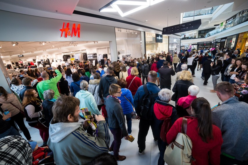 Choć Polacy w Black Friday nie ustawiają się przed sklepami...